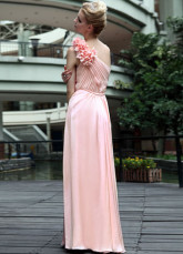 Rose une épaule Applique perlée Prom Satin tissé plissé robe
