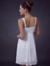 Robe de cocktail blanche en mousseline de soie et satin avec dentelle 