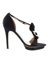 Fashion Black 4 7/10