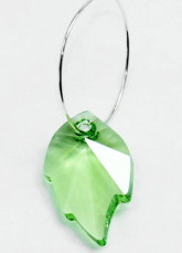 Mode Me feuilles d'érable vertes Swarovski Crystal Boucles d'oreilles en argent sterling