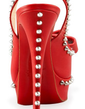 Chaussures en rouge moderne à talons hauts avec plate-forme en peau de mouton 