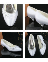 Chaussures de mariage en blanc adorable de 1 2/5'' talon en satin 