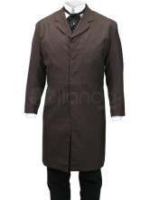 un manteau plein longueur  steampunk marron a revers et boutonné