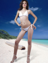 Attractive maillot de bain blanc Halter Deux pièces pour femmes