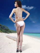 Attractive maillot de bain blanc Halter Deux pièces pour femmes