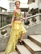 Robe de soirée de livraison rapide en jaune élégant sans bretelles en satin de longueur à genou  
 