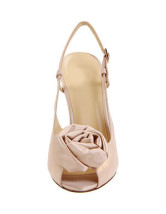 Sandales en abricot d'orteil aigu et à talons hauts en toile avec applique 