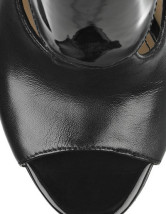 Sandales en noir à talons hauts en peau de mouton et PU