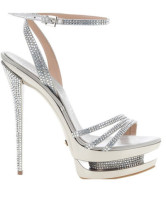 Sandales blanches à talons hauts en tissu ouaté 