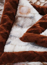Superbe brune 200 * 230 cm Raschel lit courtepointe