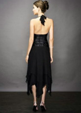 Robe de bal noire de V-col foncé en mousseline de satin 