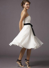 Romantic White Strapless Satin Sash Pleated Bow Chiffon Homecoming Prom Dress