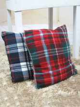 Couverture de Polyester TV avec manches du patron des Plaid rouge