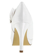 Romantic White 4