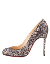 Escarpins en noir et blanc élégants à talons hauts avec plate-forme avec dentelle 