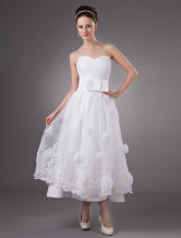 Faddish White Sweetheart A-line Grenadine Tea Length Wedding Dress