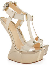 Mode boucle d'or T-sangle en cuir verni Womens Wedge Shoes