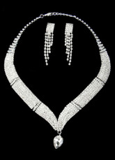 Noble Silver Plated Rhinestone Bridal Jewelry Set