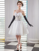 Günstiges Brautkleid aus Tüll mit Herz-Ausschnitt Milanoo