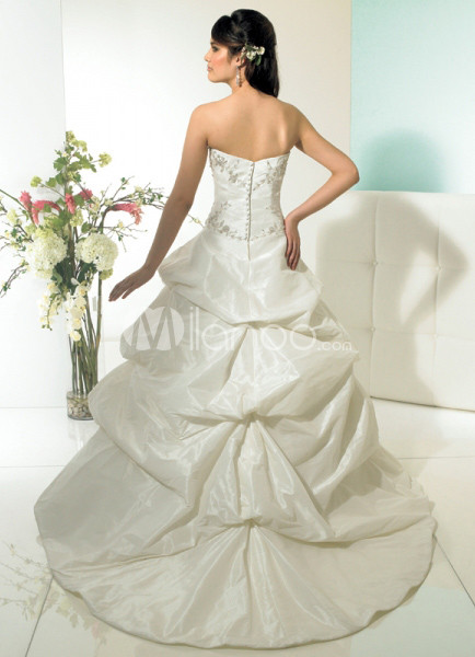 Ivory Ball Gown Strapless Draped Taffeta Wedding Dress For Bridal