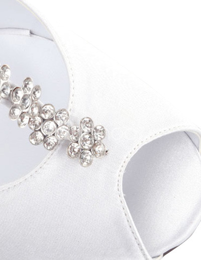 Beaded Wedding Shoes on Ivory Satin Beaded Wedding Sandals   Milanoo Com