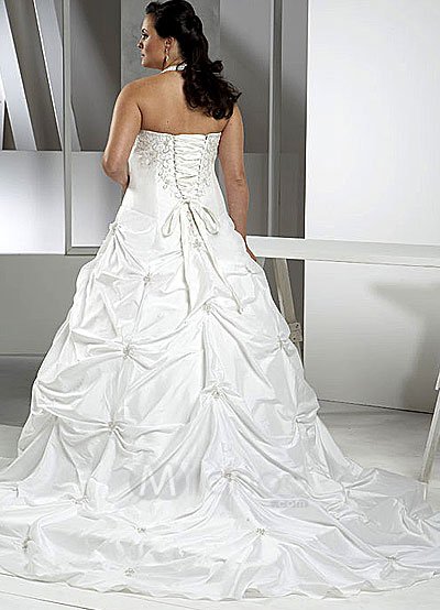  Size Beach Wedding Dresses on White Halter Embroidery Taffeta Plus Size Wedding Dress   Milanoo Com