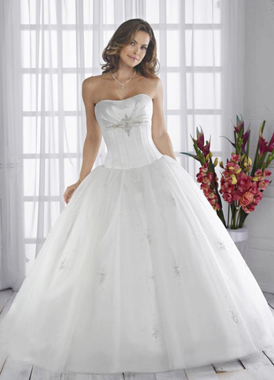 Princess Ball Gown Strapless Sweetheart Beading Embroidery Organza Satin Party Quinceanera Wedding Gown