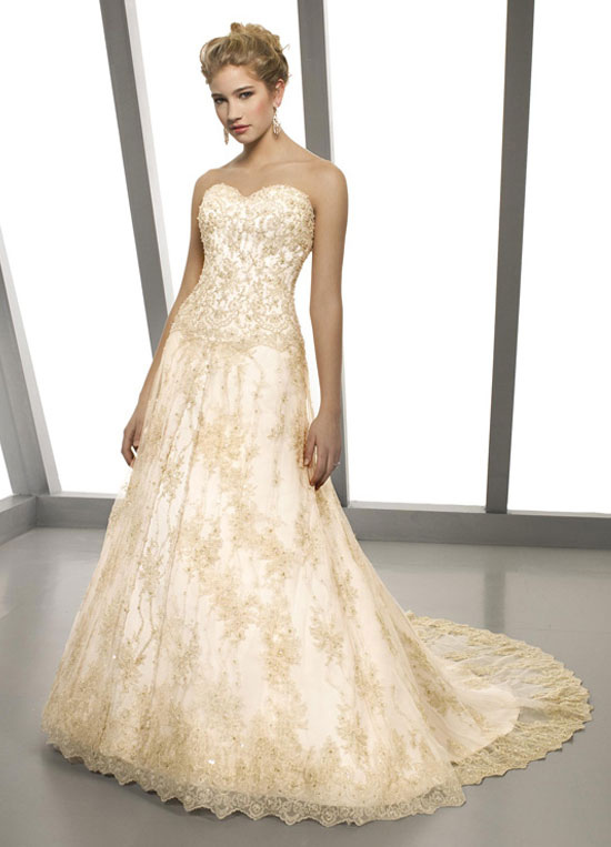 8 vestidos de novia en color dorado