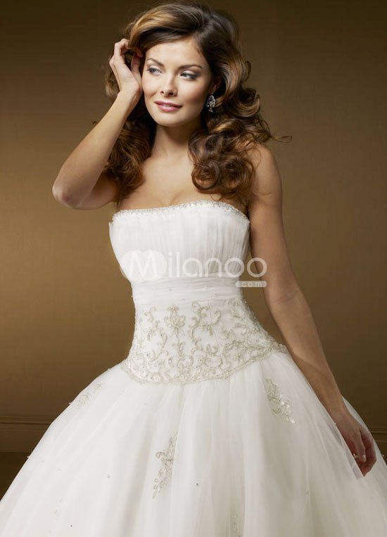Vintage Style Ball Gown Strapless Satin Organza Embroidery Beading Net 