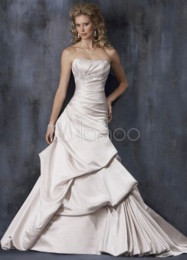 [Imagen: Beige-Strapless-Satin-Wedding-Dress-29778-1.jpg]