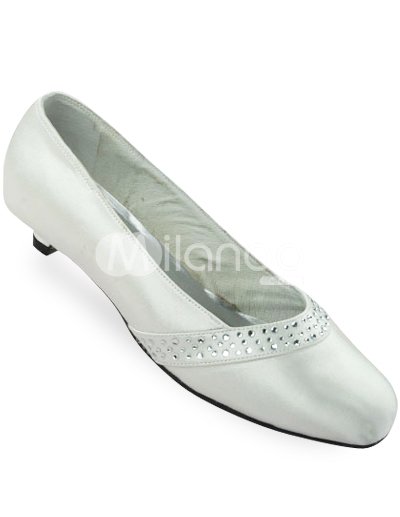 White Flats Wedding Shoes on Flat Wedding Shoes Where To Find Them And Save