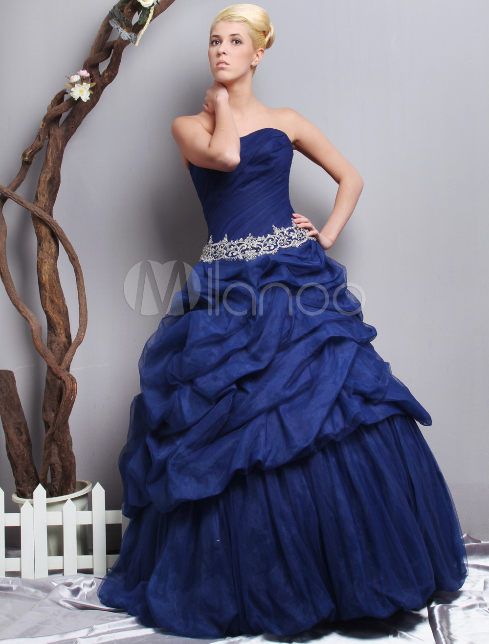 2012 Royal Blue Strapless Floor Length Organza Applique Ball Gown