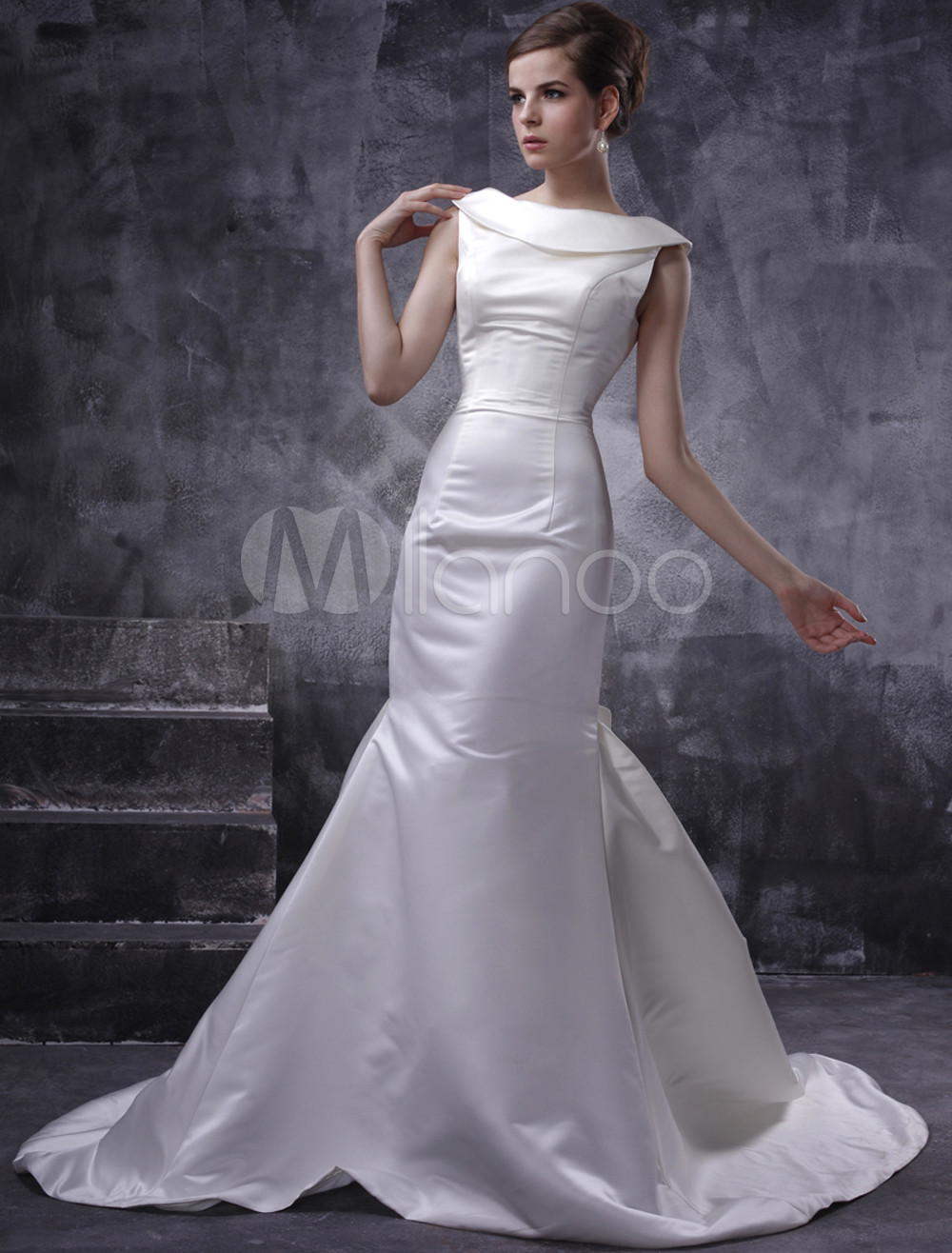 Gorgeous White Satin Sleeveless A-line Bridal Dress<br />