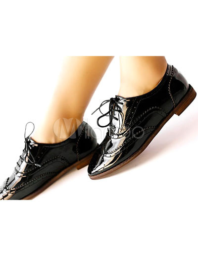 chaussures vernies noires pour femme