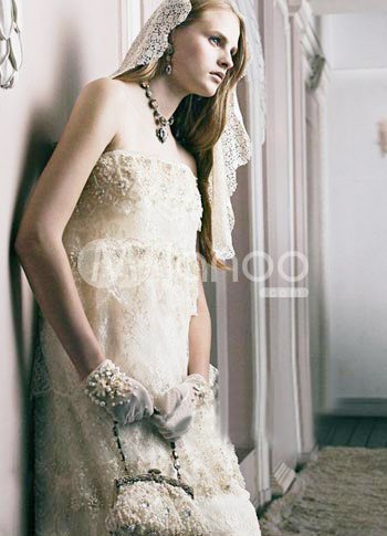 White Lace Strapless Train 2012 Wedding Dress