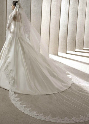 White Gauze 300*200cm Lace Trimmed Bridal Wedding Veil