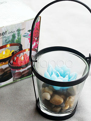 13.5 * 13.5 * 3 cm Red Yellow Blue Lotus Candles