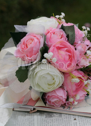 Beautiful 25 20cm Pink And White Cloth Wedding Bouquets For Bride