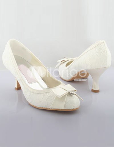  Heel Wedding Shoe on Ivory 2 2 5   High Heel Satin Lace Wedding Shoes   Milanoo Com