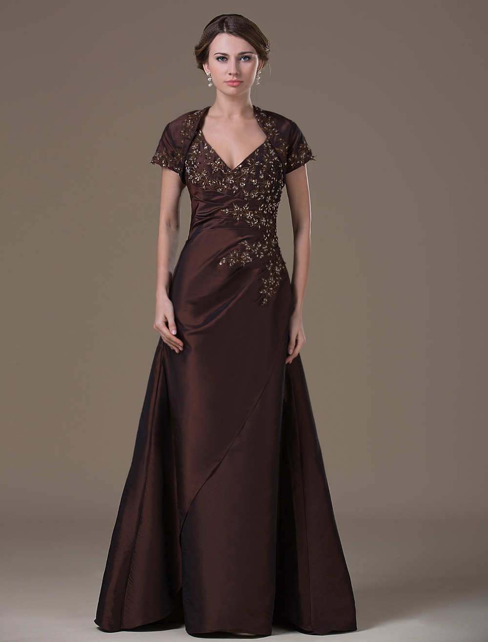 Vestido de novia de color marrón chocolate Vestido de novia de color marrón chocolate