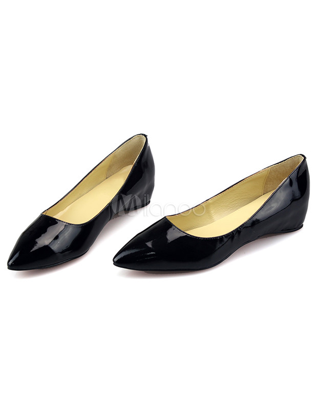 black patent leather pointed toe flats