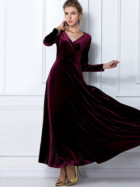 robe maxi en velours de soie de col v et manche longue robe maxi en velours de soie de col v et manche longue