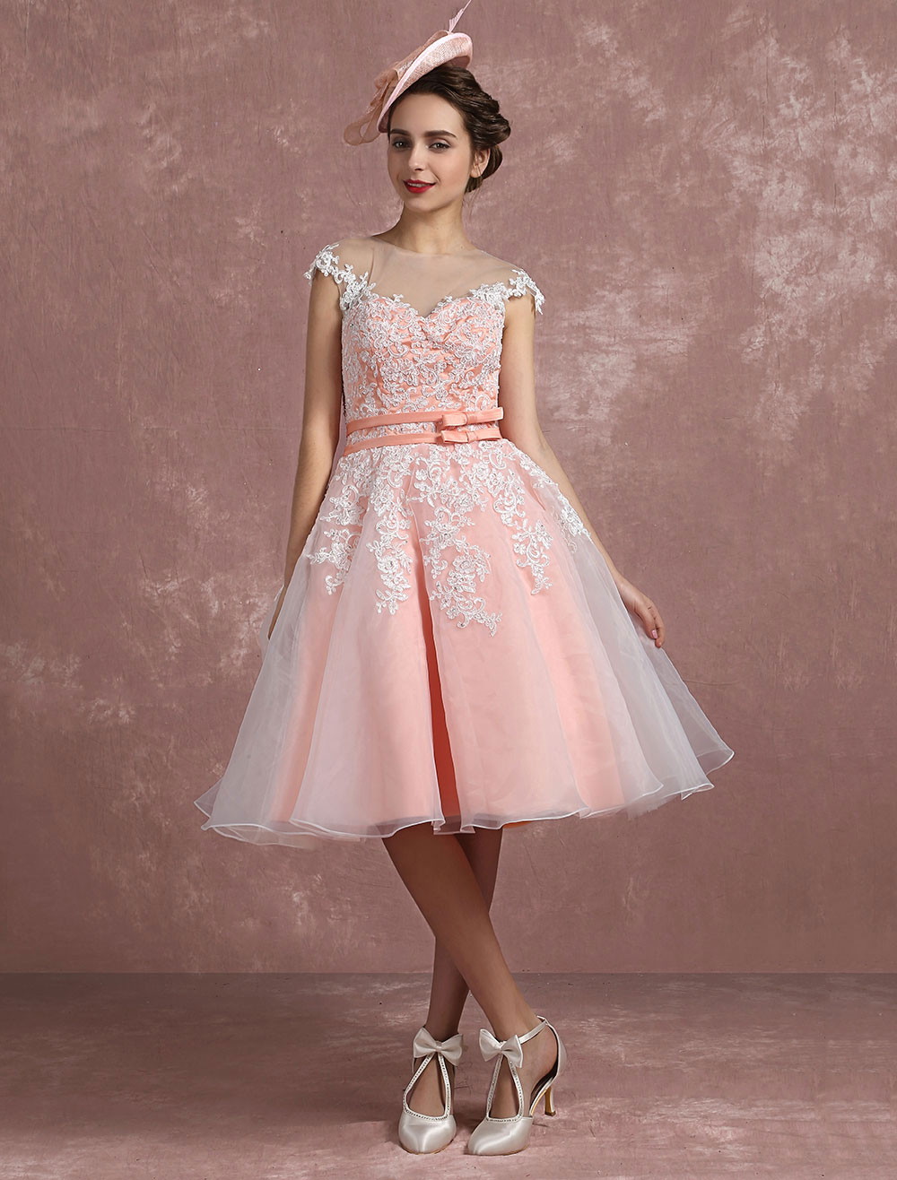 Vintage Wedding Dress Blush Pink Lace Applique Bridal Gown Short Illusion Organza Double Sash Bows Sleeveless Knee Length Bridal Dress Milanoo photo