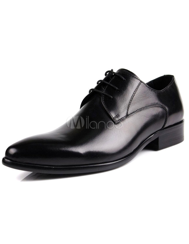 black pointed formal shoes