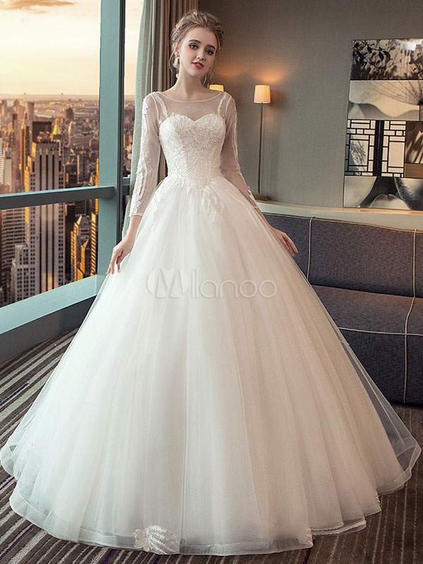 Ball Gown Wedding Dress Princess Long Sleeve Bridal Dress Sweetheart Neck Illusion Lace Floor Length Wedding Gown photo
