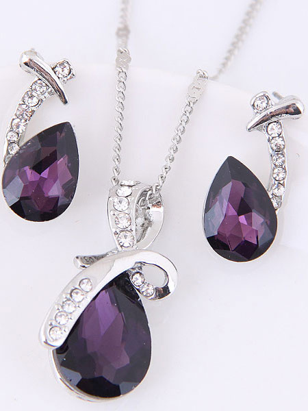 

Purple Jewelry Set Women's Luxurious Crystal Lobster Claw Clasp Drop Necklace With Pierced Earrings