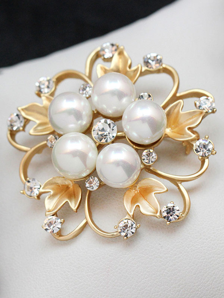 

Luxurious Golden Brooch Rhinestones Pearls Hollow Cut Flower Shape Women's Party Brooch