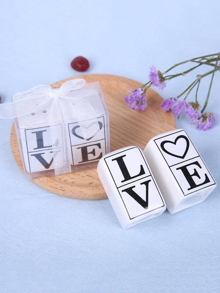 

Salt And Pepper Shakers Wedding White LOVE Ceramic Gifts Souvenirs