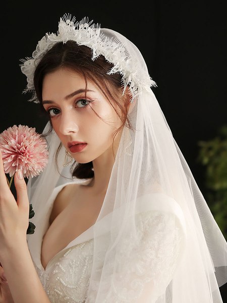 

Milanoo Wedding Veil One-Tier Rhinestones Polyester Cut Edge Drop Bridal Veil, White