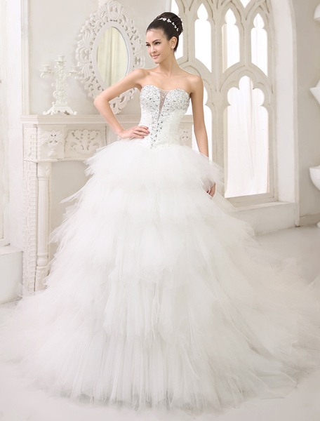 

Ivory Ball Gown Sweetheart Neck Strapless Tiered Chapel Train Tulle Wedding Dress For Bride Milanoo